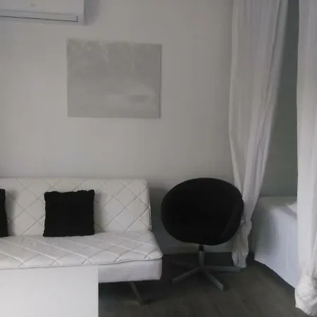 Apartment Laura Sunbeach *