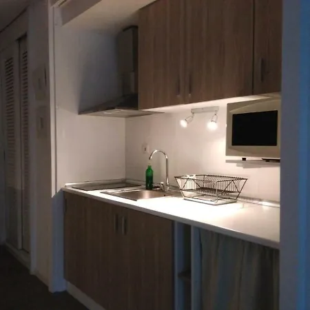 Laura Sunbeach Apartamento *